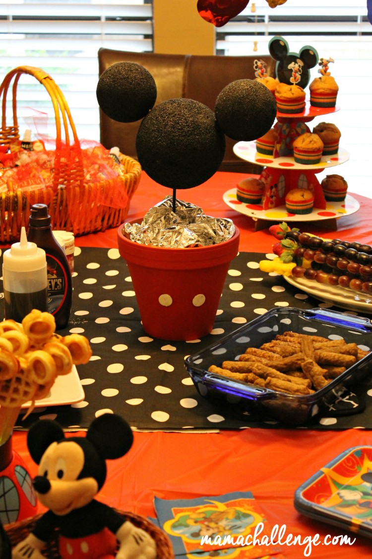 Disney-Side-Mickey-Table