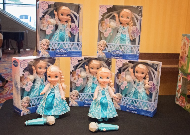 Frozen Sing-Along Elsa